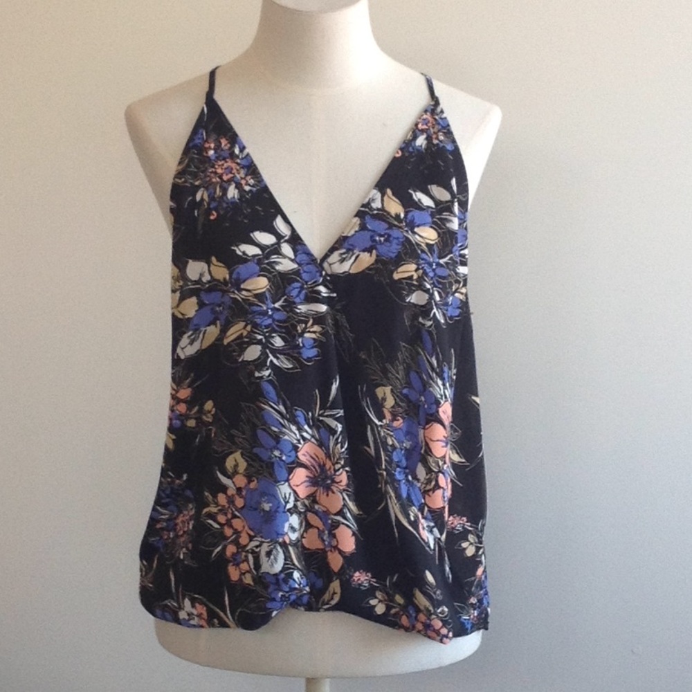 NWT Leith Floral Front Wrap Sleeveless Blouse